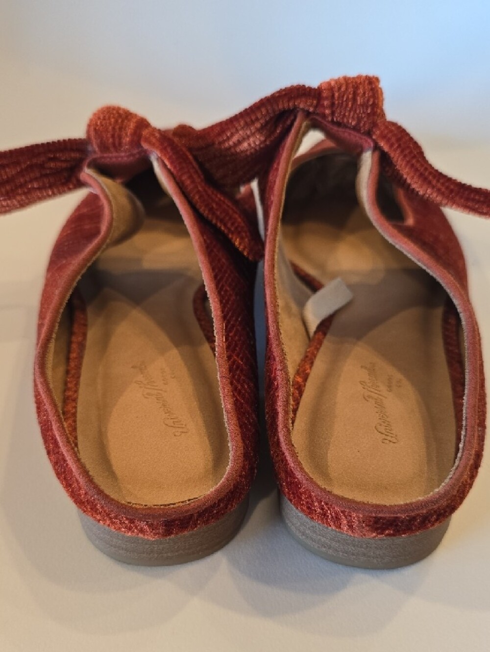 Universal Thread Angelica Mules Rust Orange Velvet Fabric Knot Bow Flats shoes - Picture 4 of 10